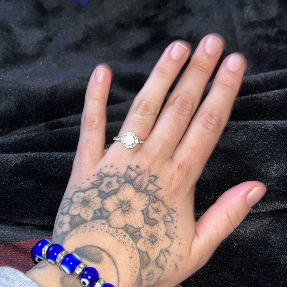 Size 5 Swarovski Attract Light Round Ring. Worn once or twice - Picture 4 of 5